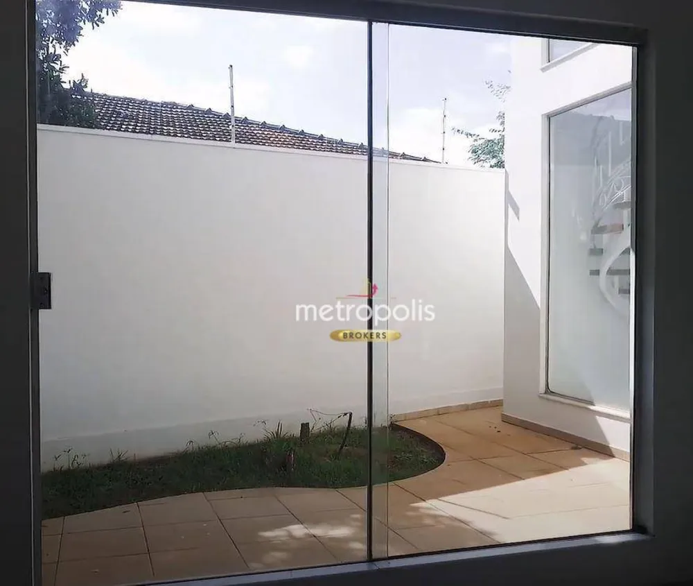 Casa, 3 quartos, 1220 m² - Foto 1