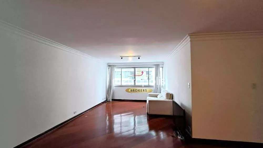 Apartamento à venda com 3 quartos, 137m² - Foto 1