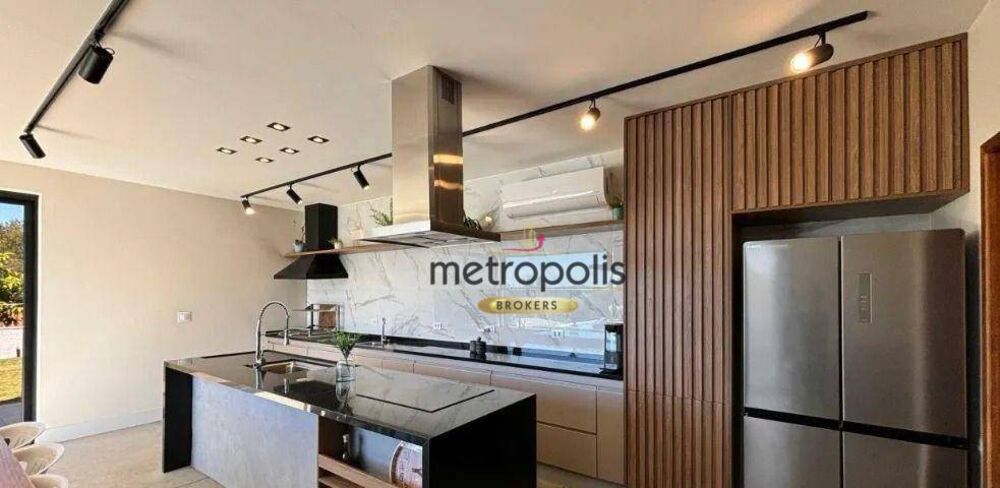 Chácara à venda com 4 quartos, 255m² - Foto 4