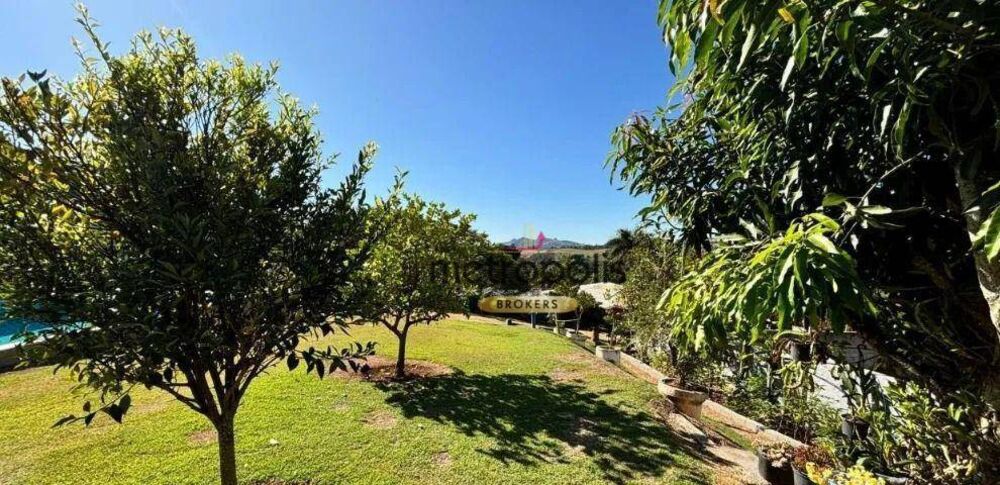 Chácara à venda com 4 quartos, 255m² - Foto 9