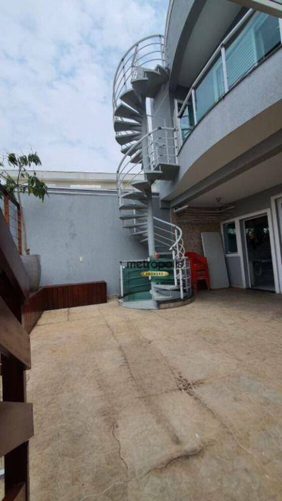 Sobrado para alugar com 4 quartos, 640m² - Foto 5