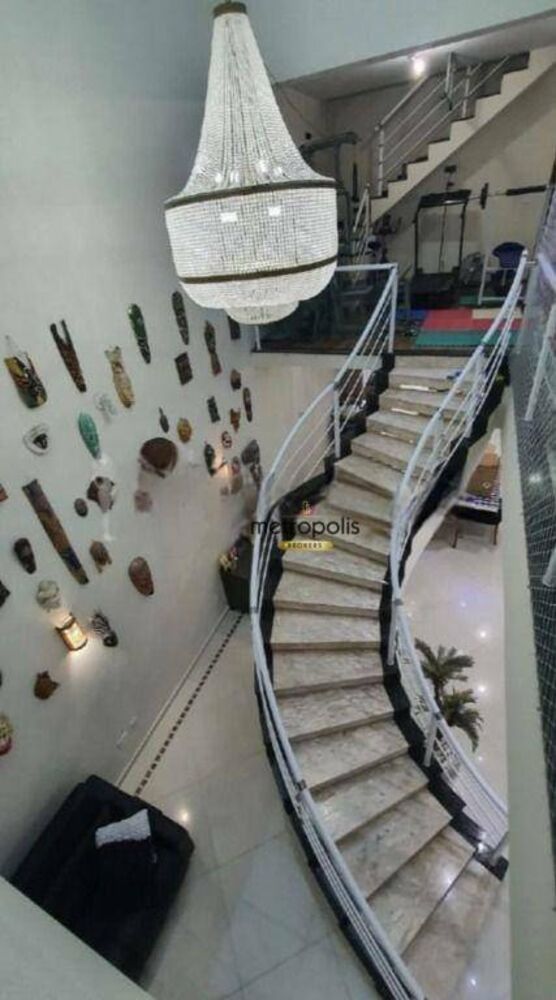 Sobrado para alugar com 4 quartos, 640m² - Foto 2
