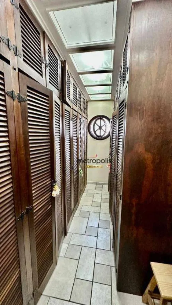 Sobrado, 7 quartos, 220 m² - Foto 1