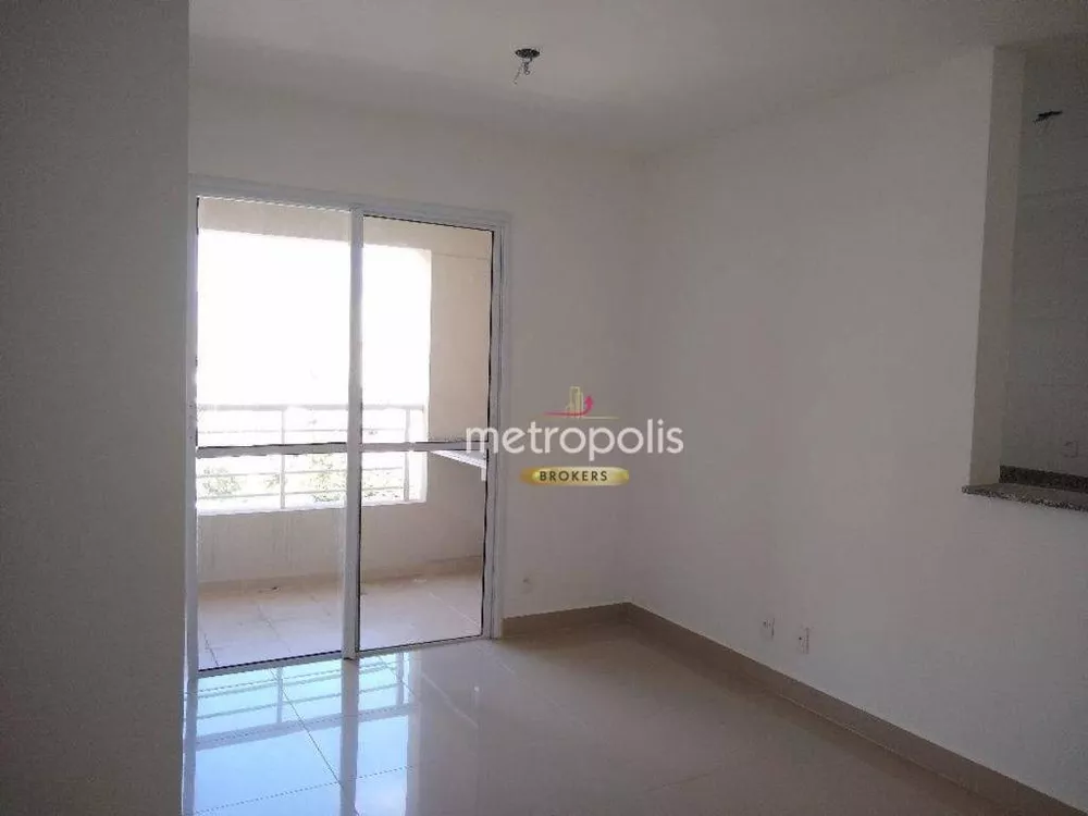 Apartamento à venda com 2 quartos, 65m² - Foto 2