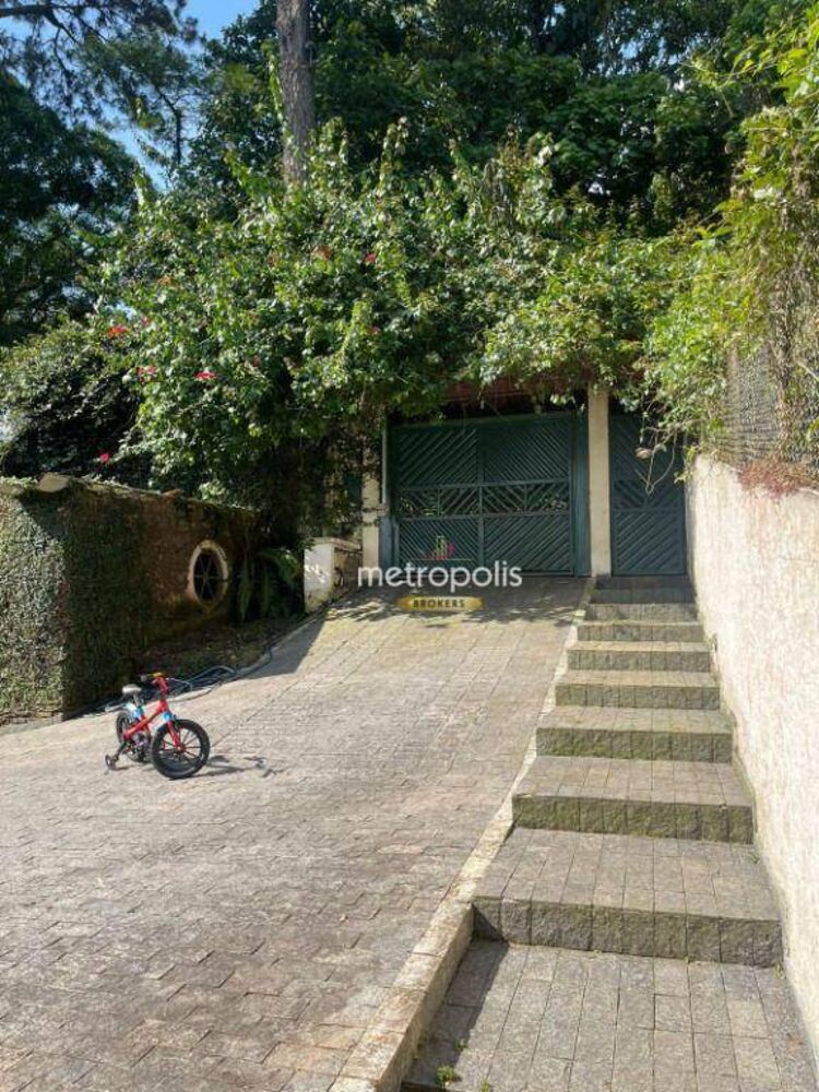 Casa de Condomínio à venda com 3 quartos, 330m² - Foto 4