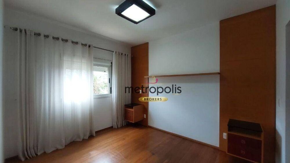 Apartamento para alugar com 3 quartos, 139m² - Foto 2