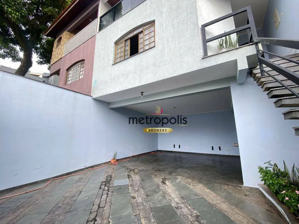 Sobrado, 3 quartos, 224 m² - Foto 1