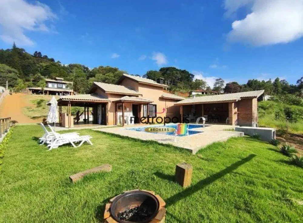Chácara, 5 quartos, 2417 m² - Foto 1