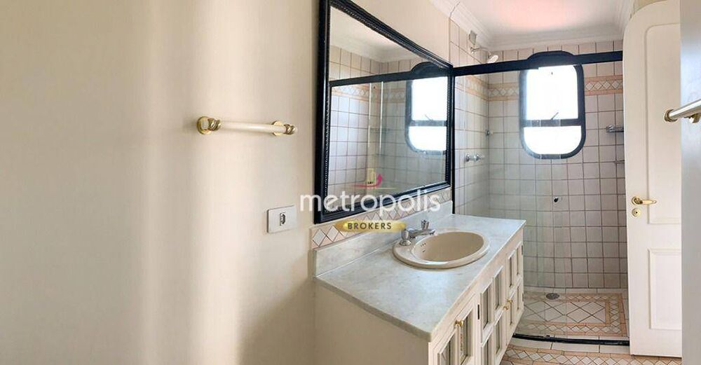Apartamento para alugar com 4 quartos, 195m² - Foto 10