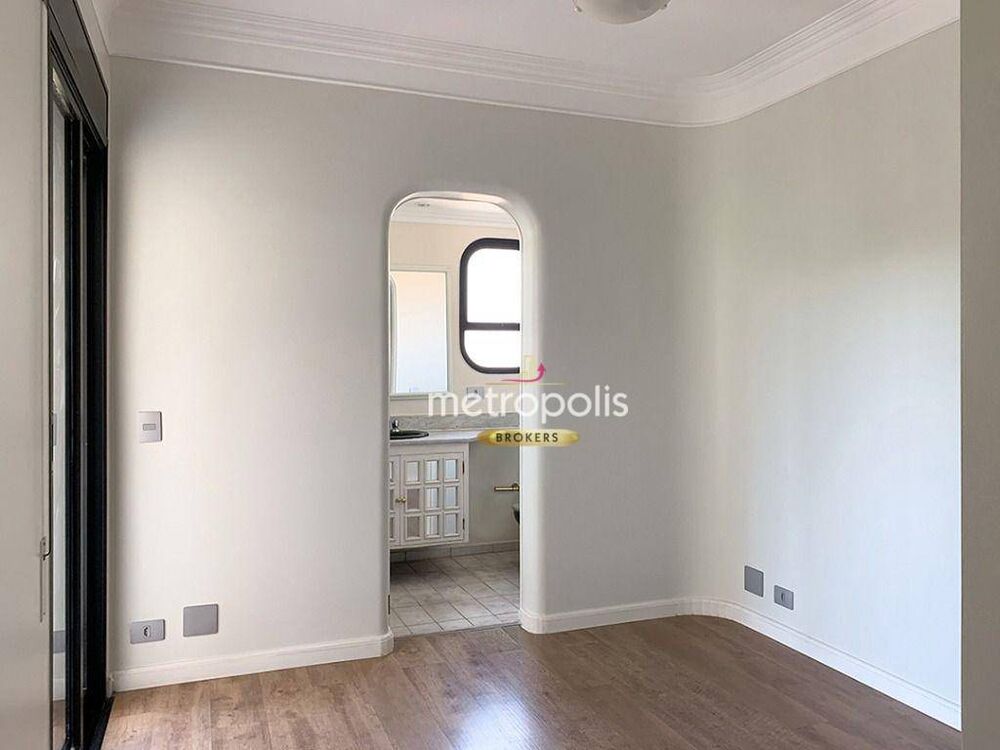 Apartamento para alugar com 4 quartos, 195m² - Foto 11