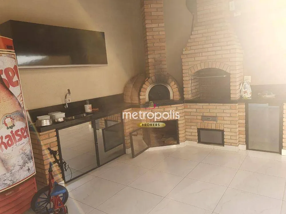 Sobrado, 3 quartos, 348 m² - Foto 1