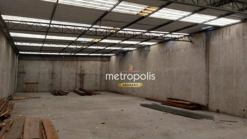 Depósito-Galpão, 2100 m² - Foto 1