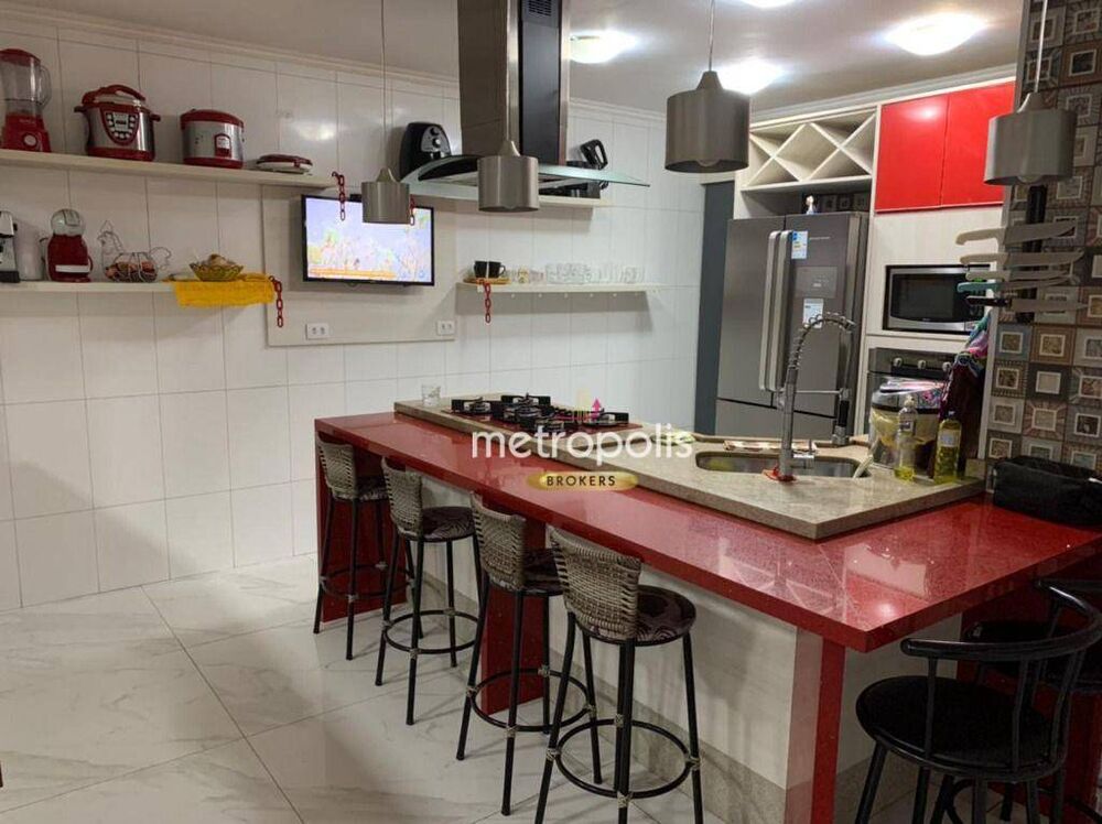 Sobrado, 4 quartos, 266 m² - Foto 1
