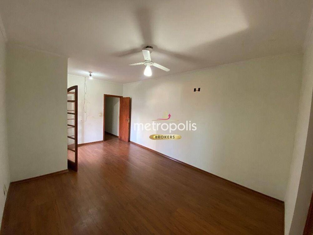 Sobrado, 3 quartos, 304 m² - Foto 1