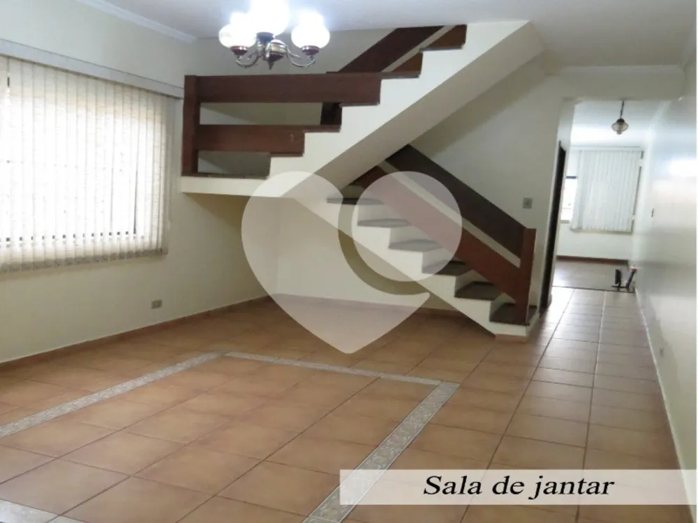 Sobrado, 3 quartos, 248 m² - Foto 1