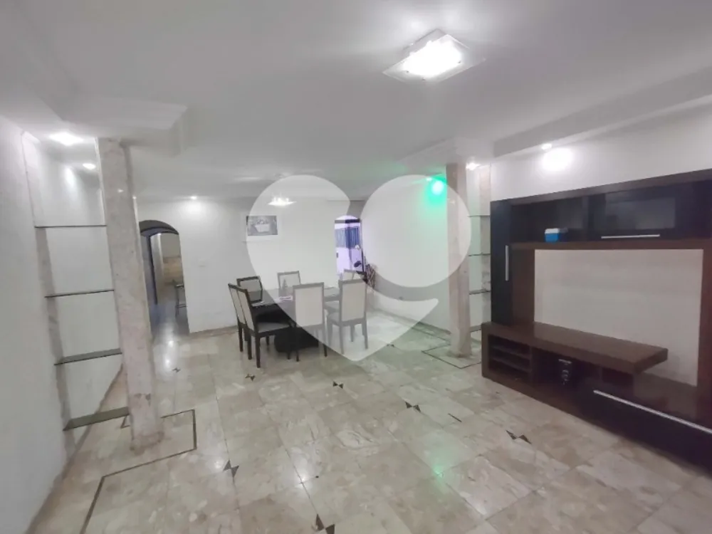 Casa, 3 quartos, 230 m² - Foto 3