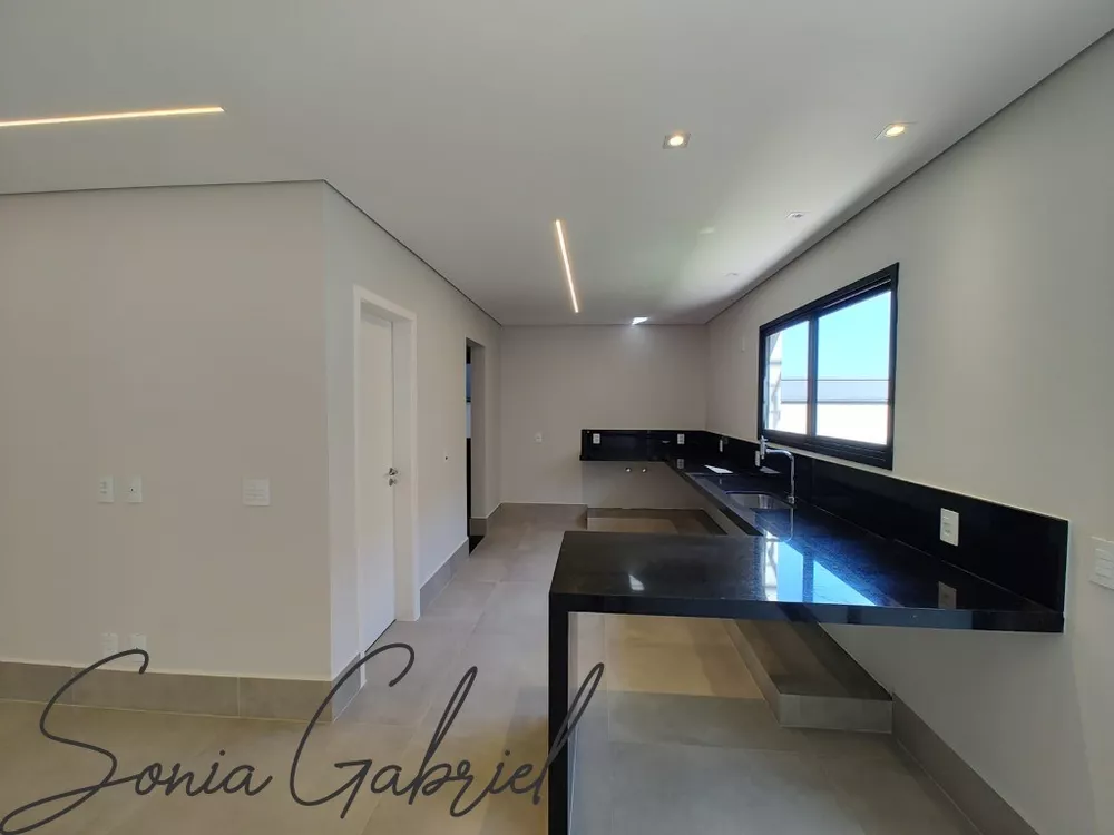 Casa à venda com 4 quartos, 236m² - Foto 5