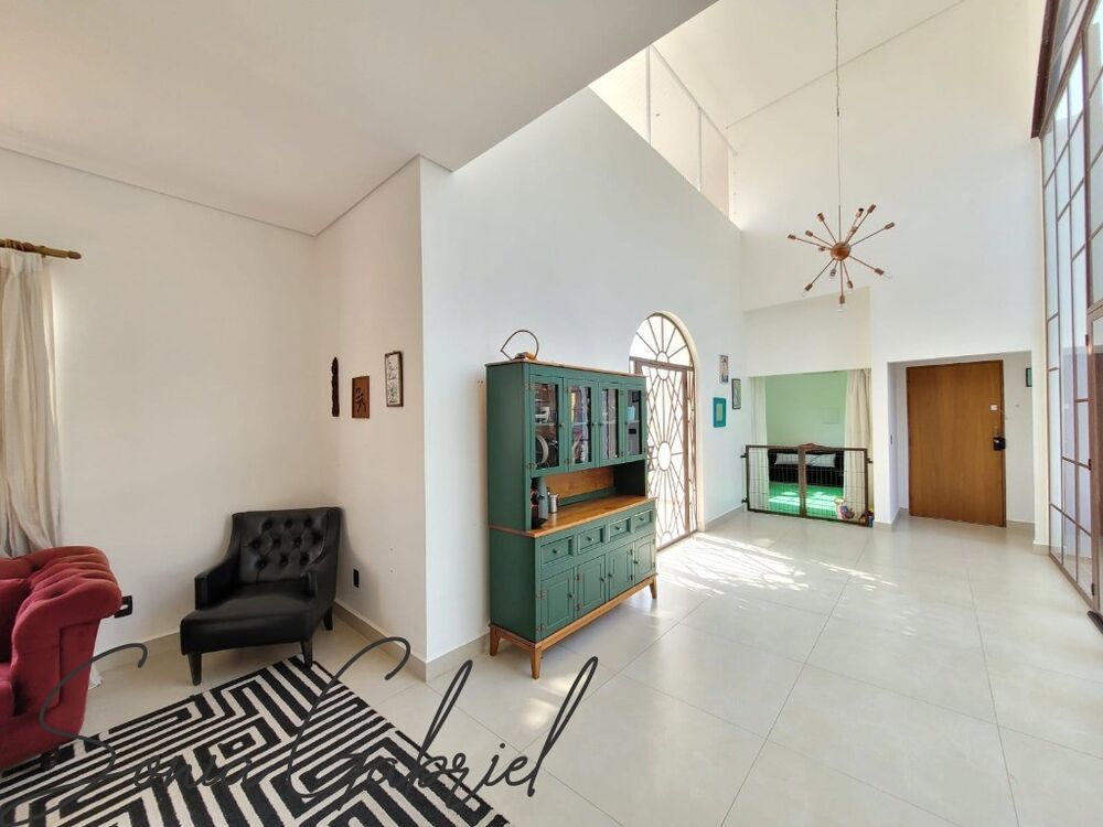 Casa à venda e aluguel com 3 quartos, 805m² - Foto 4