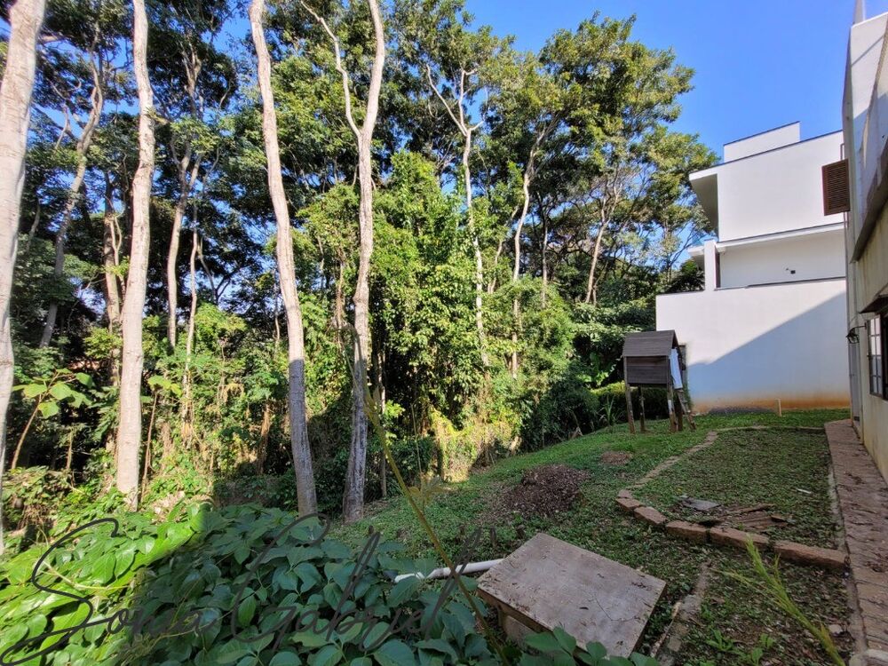 Casa à venda e aluguel com 3 quartos, 805m² - Foto 30