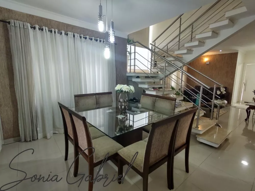 Casa à venda e aluguel com 4 quartos, 350m² - Foto 2