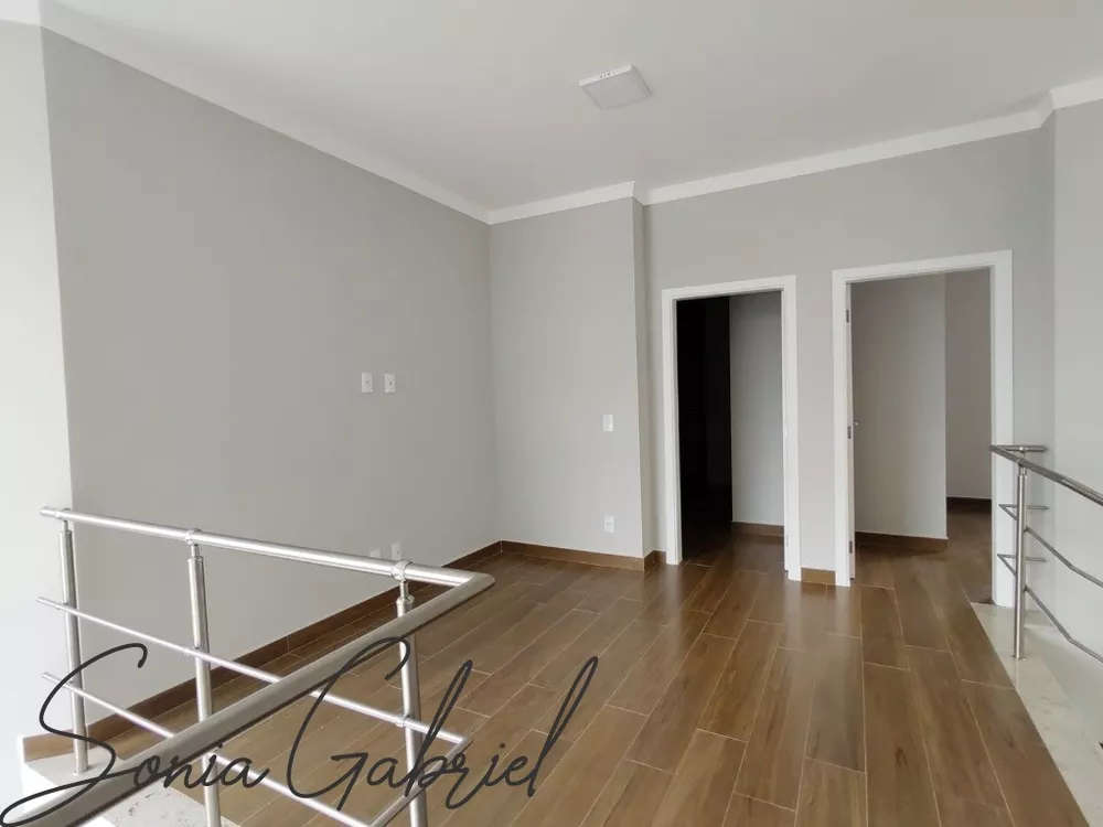 Casa à venda com 3 quartos, 250m² - Foto 8