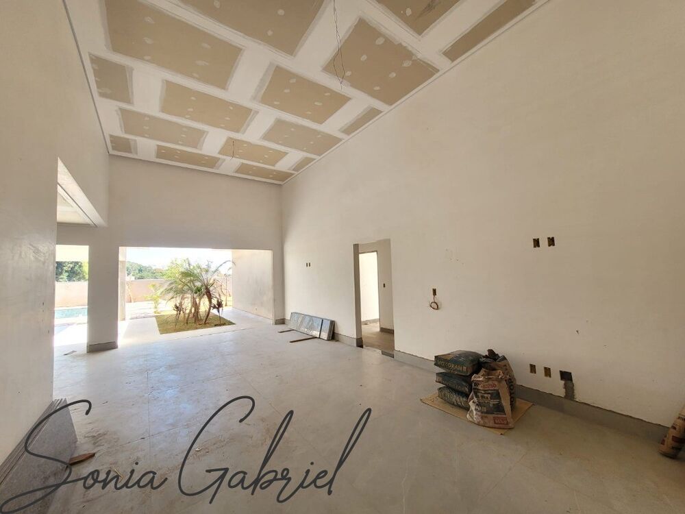 Casa à venda com 3 quartos, 816m² - Foto 4