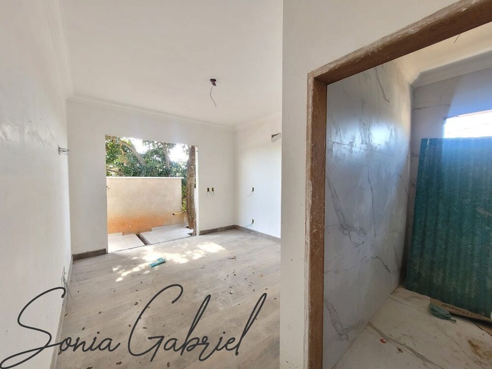 Casa à venda com 3 quartos, 816m² - Foto 1