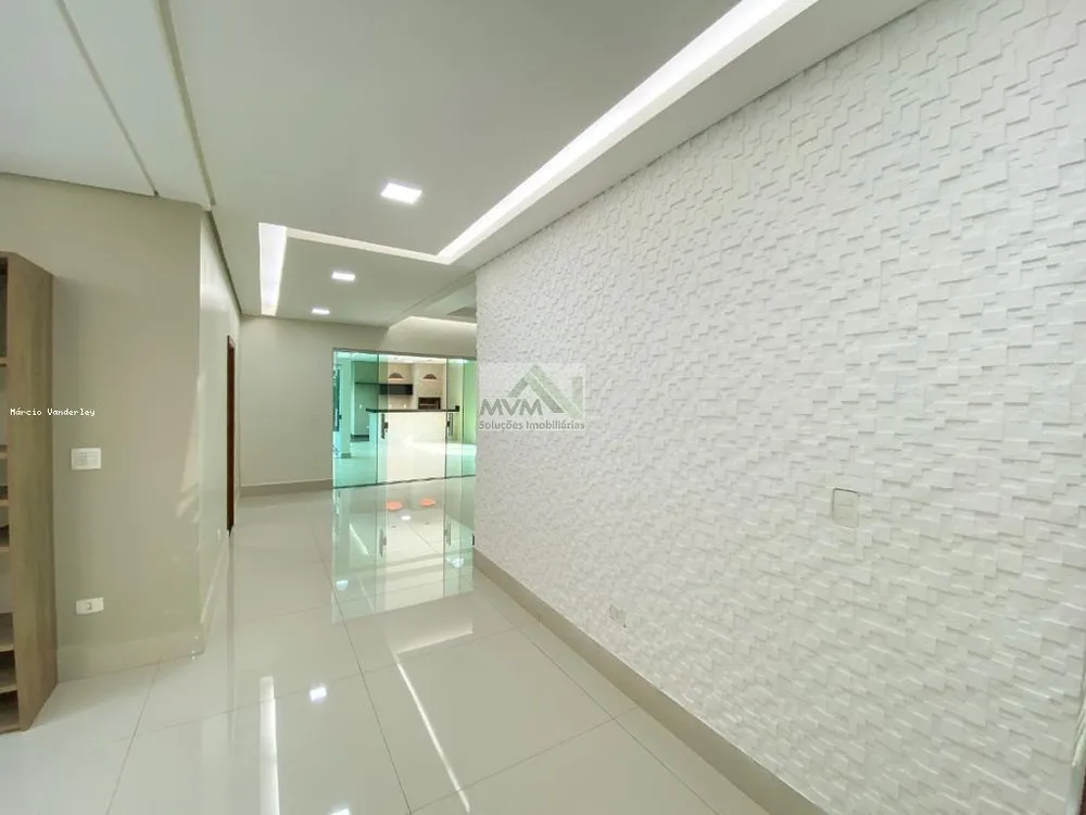 Sobrado, 3 quartos, 406 m² - Foto 1