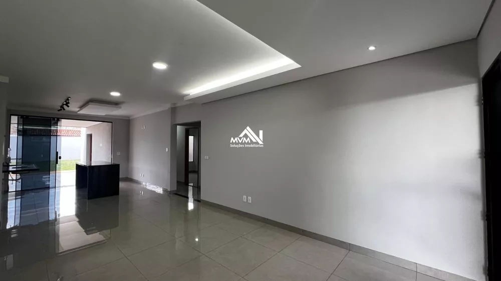 Casa à venda com 3 quartos, 181m² - Foto 3