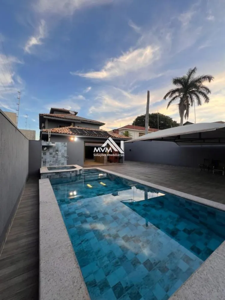 Sobrado, 3 quartos, 266 m² - Foto 3