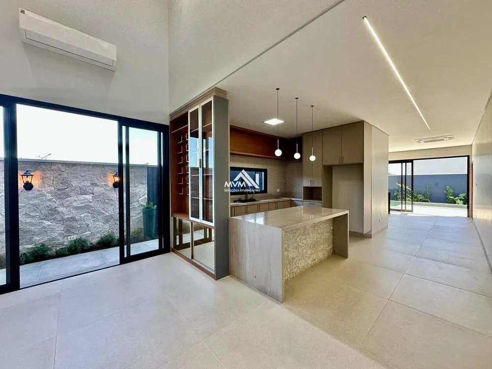 Sobrado, 3 quartos, 247 m² - Foto 2