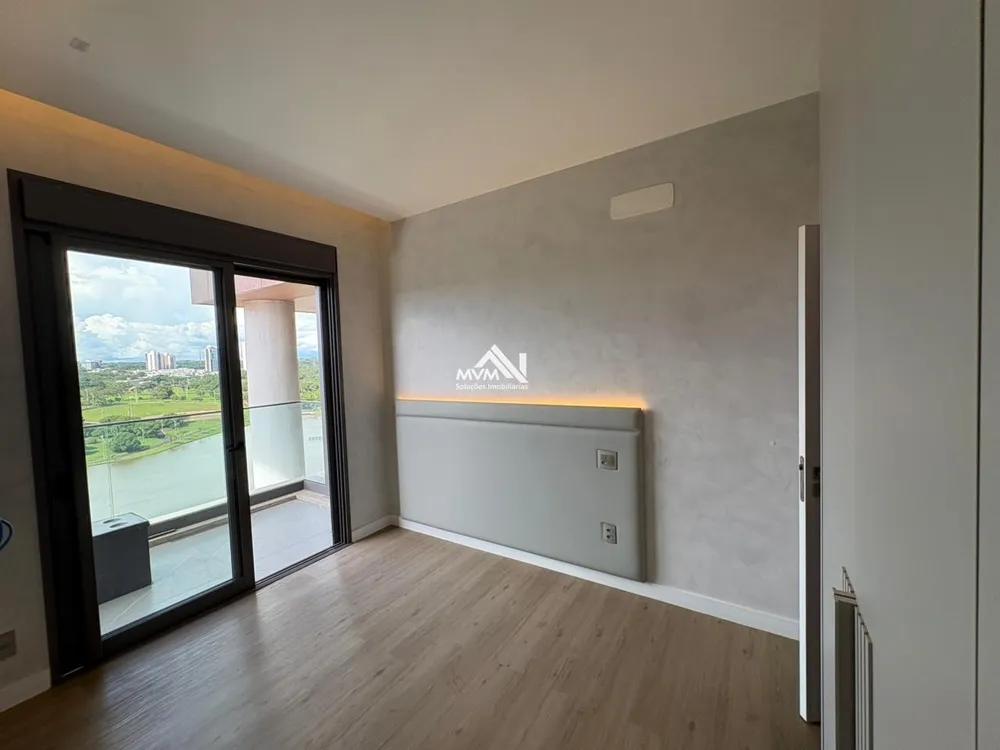 Apartamento, 3 quartos, 216 m² - Foto 4