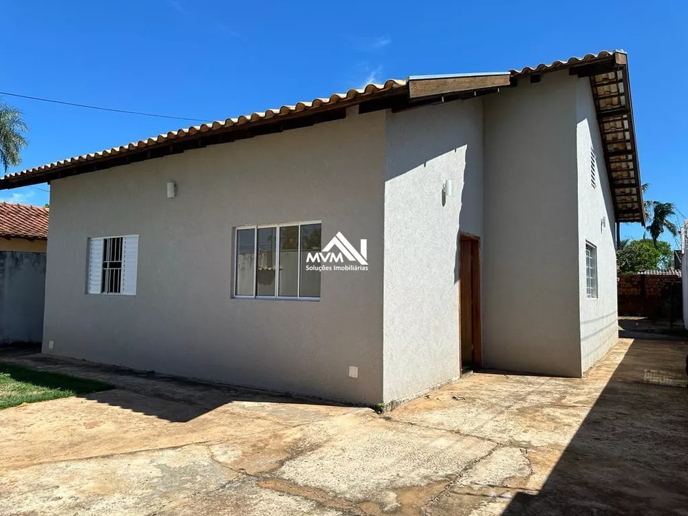 Casa à venda com 3 quartos, 80m² - Foto 2