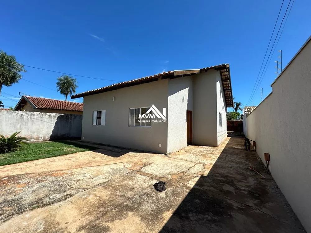 Casa à venda com 3 quartos, 80m² - Foto 3