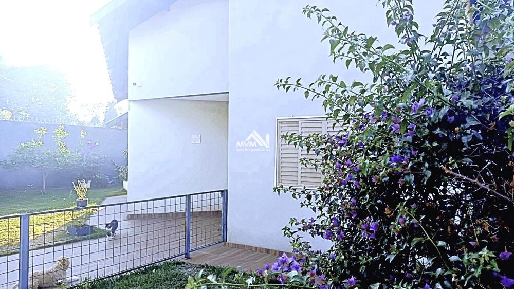 Casa, 3 quartos, 180 m² - Foto 1