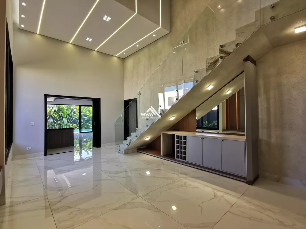 Sobrado, 3 quartos, 256 m² - Foto 2