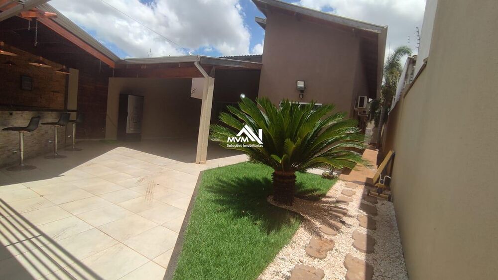 Casa, 3 quartos, 163 m² - Foto 2