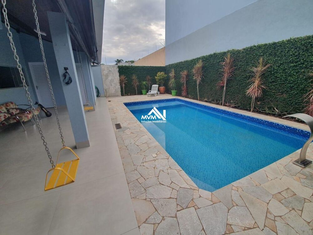 Casa à venda com 3 quartos, 360m² - Foto 16