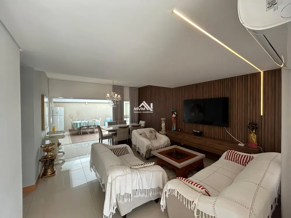 Sobrado, 3 quartos, 179 m² - Foto 2