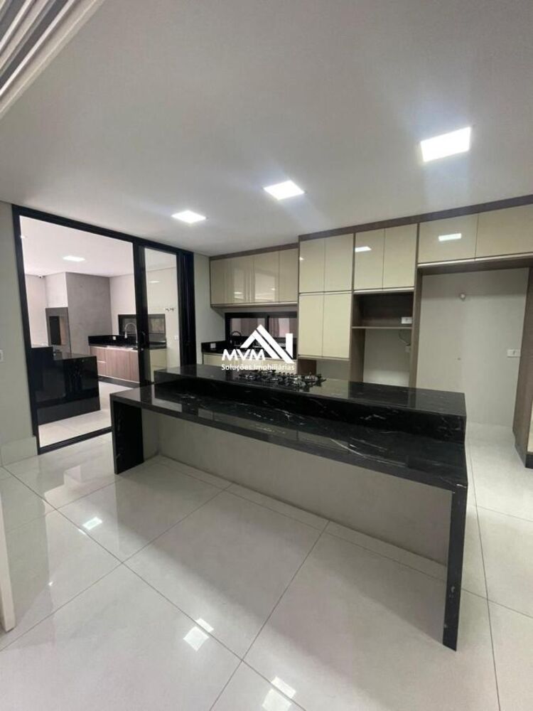 Sobrado, 4 quartos, 392 m² - Foto 1
