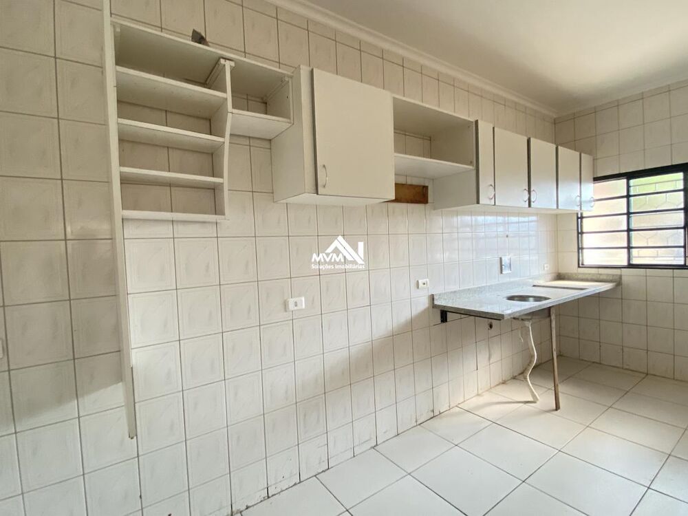 Casa à venda com 2 quartos, 300m² - Foto 5