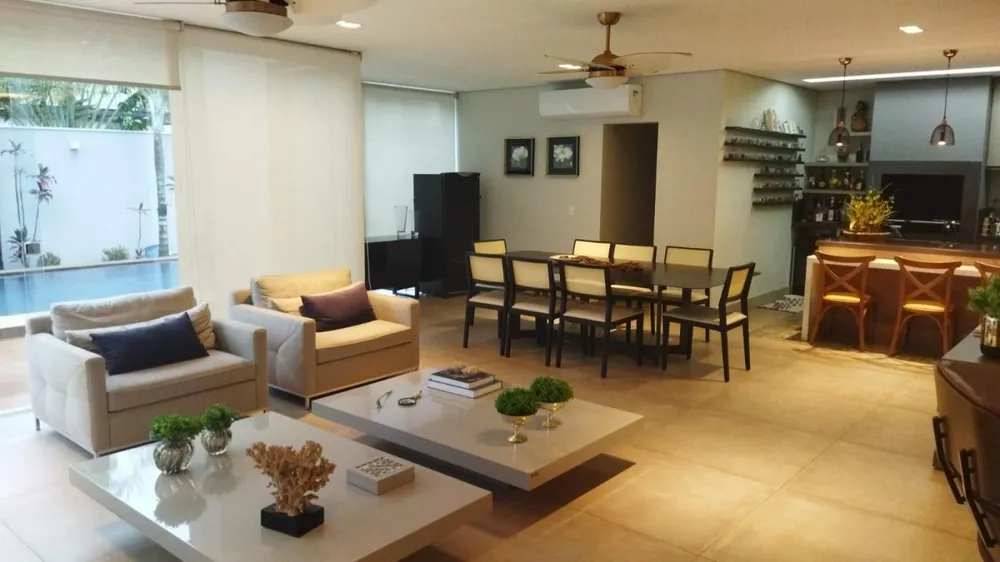 Sobrado, 5 quartos, 353 m² - Foto 1