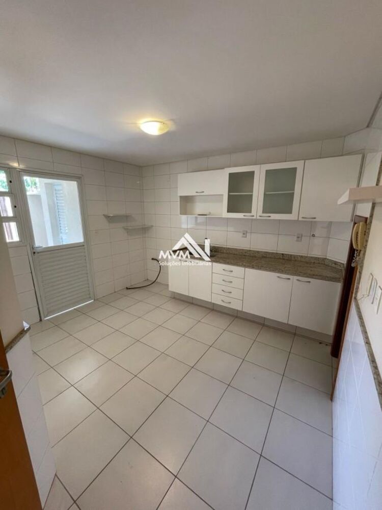 Sobrado para alugar com 3 quartos, 300m² - Foto 3