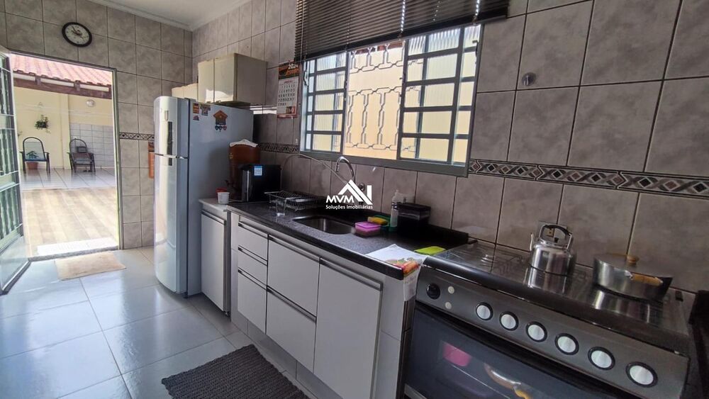 Casa, 4 quartos, 250 m² - Foto 4