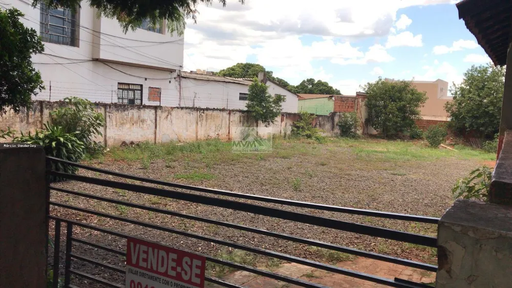 Loteamento e Condomínio, 800 m² - Foto 2