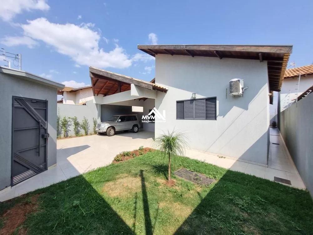 Casa à venda com 3 quartos, 480m² - Foto 2