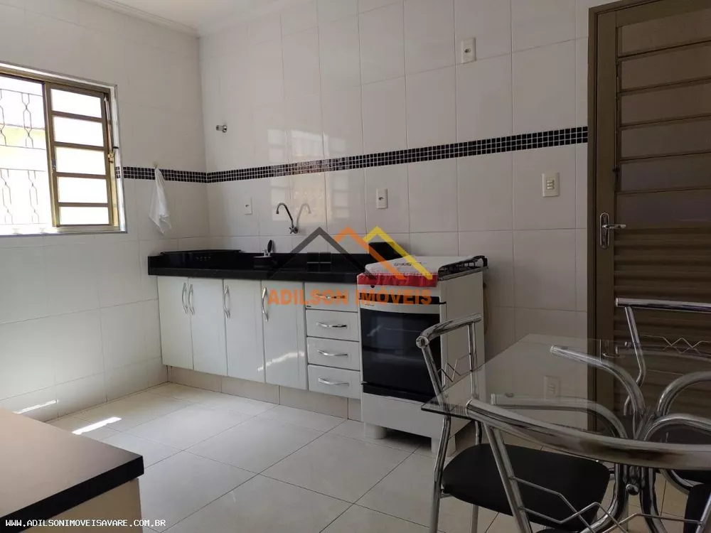 Casa à venda com 2 quartos, 125m² - Foto 4