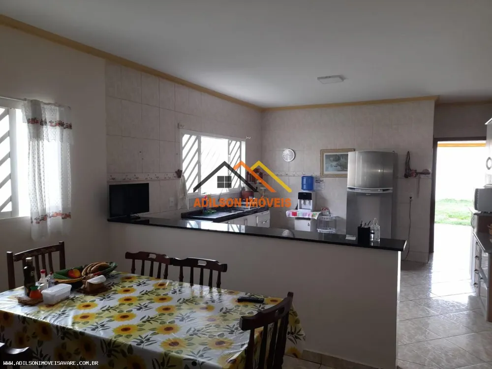 Casa, 4 quartos, 233 m² - Foto 1