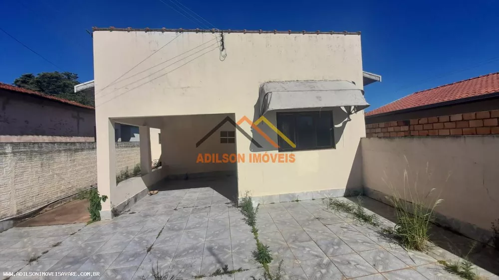 Casa à venda com 2 quartos, 400m² - Foto 1