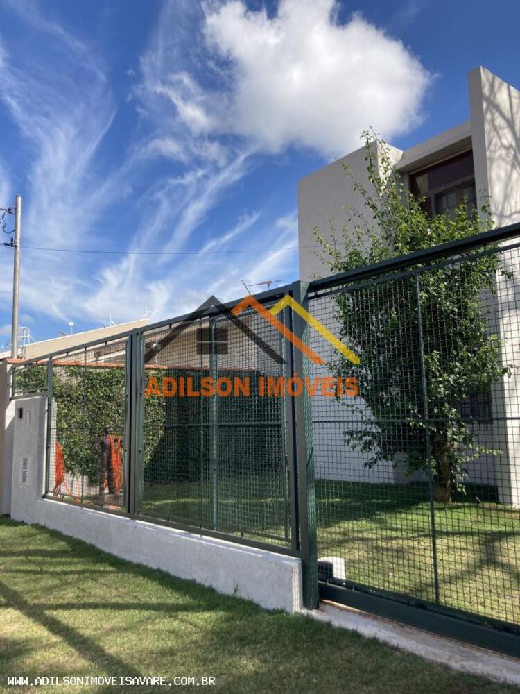 Casa, 3 quartos, 216 m² - Foto 1